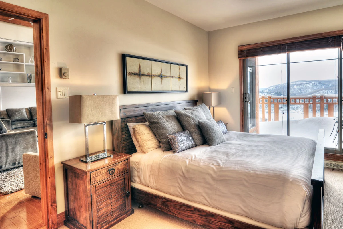 Bedroom in Mont-Tremblant Accommodations