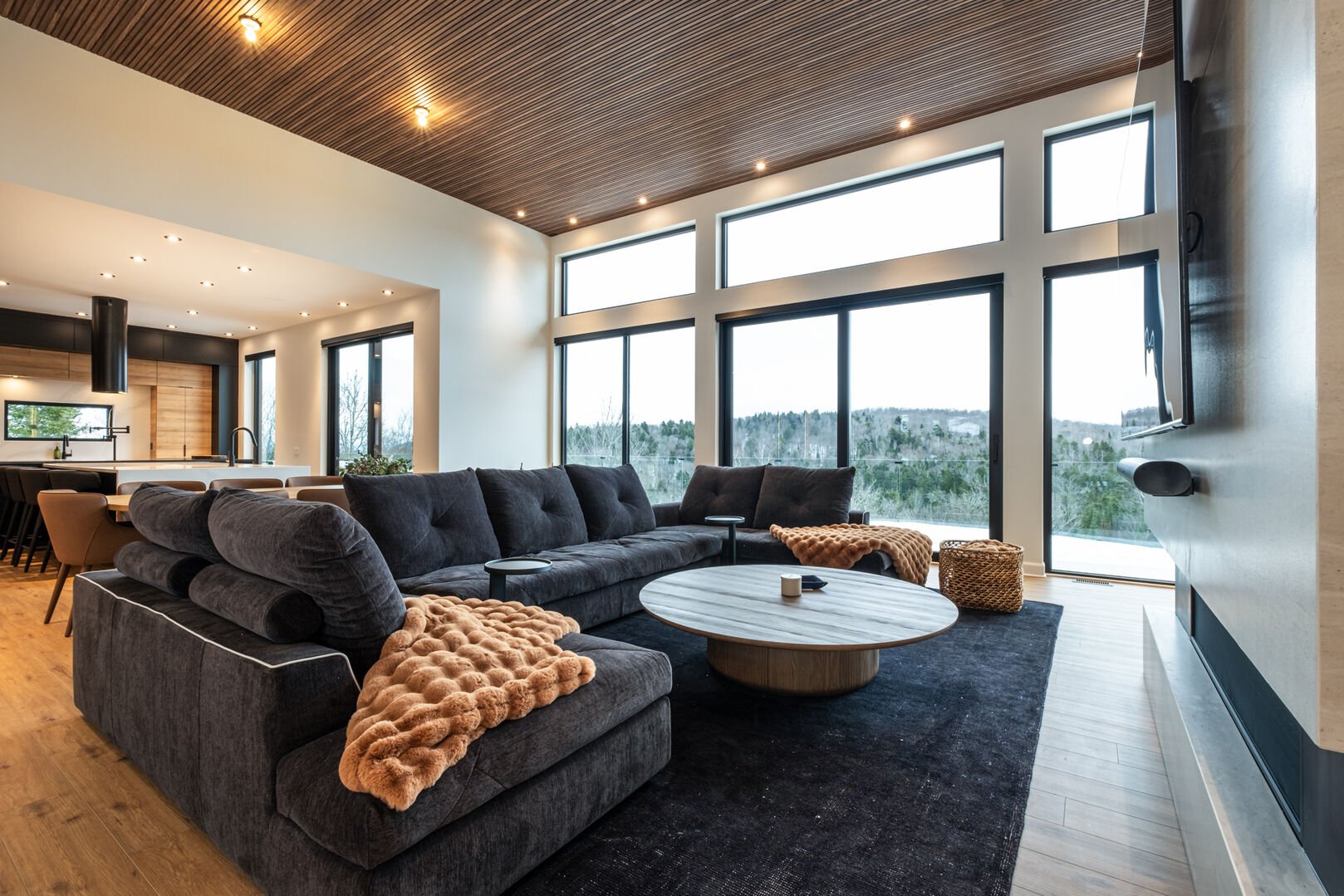 View our Mont-Tremblant waterfront cottages